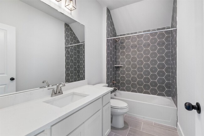 Building Photo - 3511 Palm Crest Dr