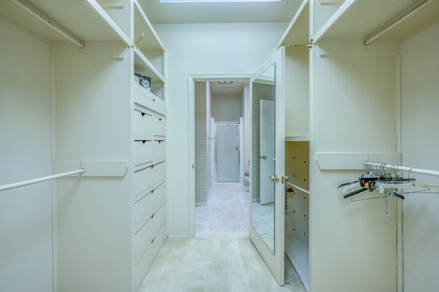 Building Photo - 2611 N Kentucky Ave