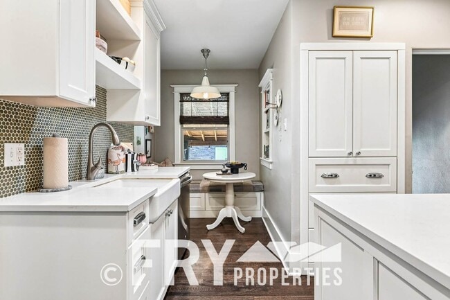 Building Photo - 3322 W 46th Ave