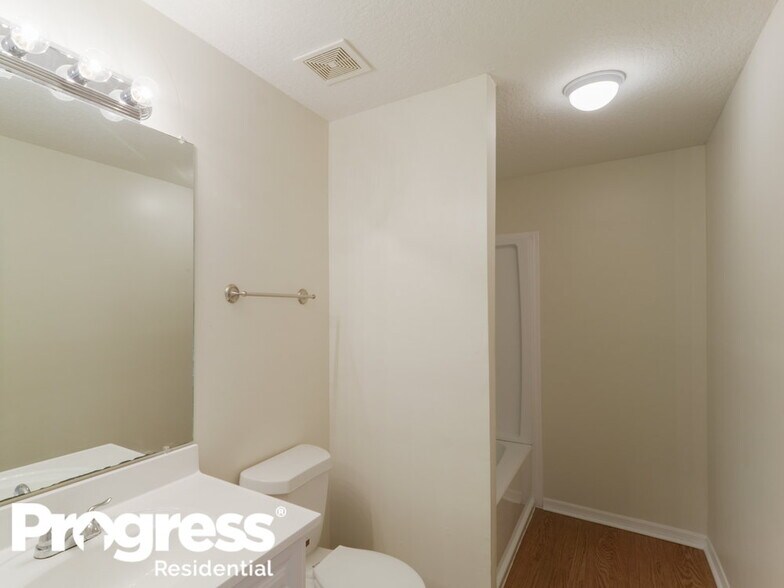 Building Photo - 168 Johns Glen Dr