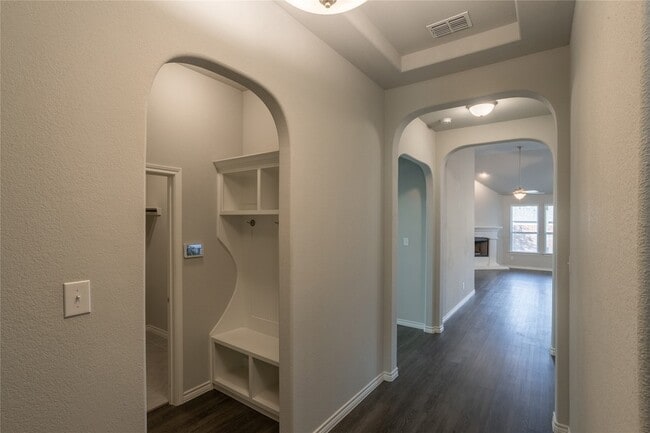 Building Photo - 1017 Lake Cypress Ln