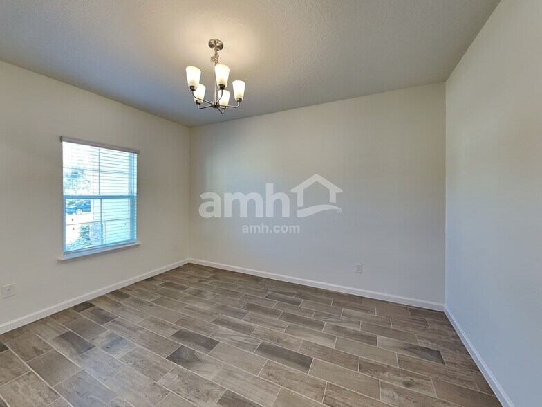 Building Photo - 144 Athens Dr