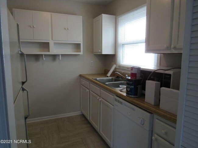 Building Photo - 314 Bracken Pl