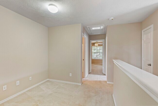 Building Photo - 106 E Stedhill Loop