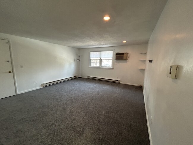 Building Photo - 89 Pleasant St