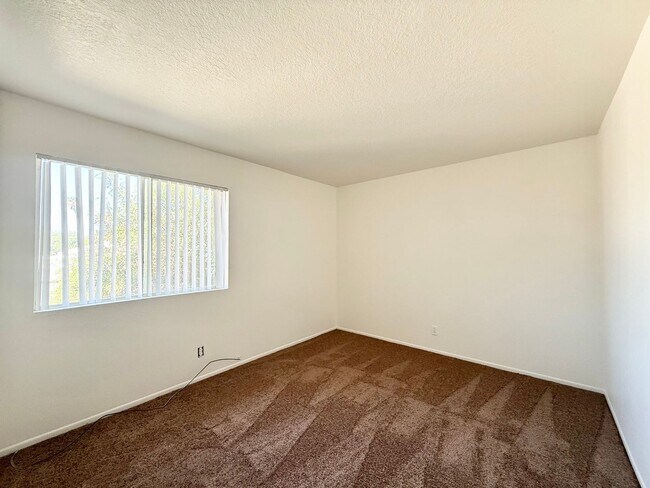 Building Photo - 79540 Ave 42