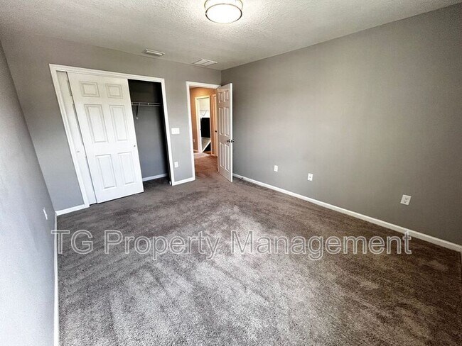 Building Photo - 11646 Pacific Dogwood Ct