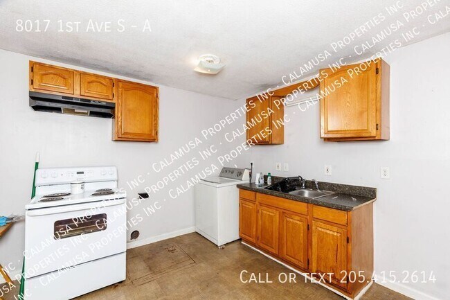 Building Photo - 8017 1st Ave S