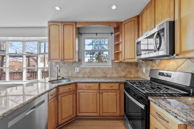 Building Photo - Welcome to this fantastic Colonial home, nestled in a quiet cul-de-sac and featuring an optional ...