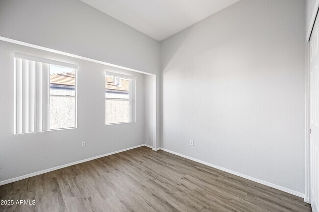 Building Photo - 1331 W Baseline Rd