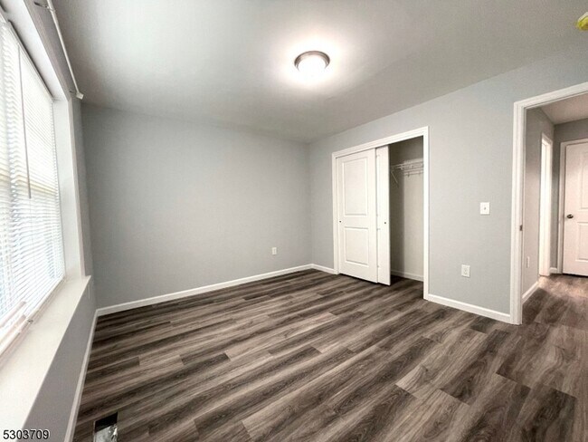 Building Photo - 12 Ryerson Rd