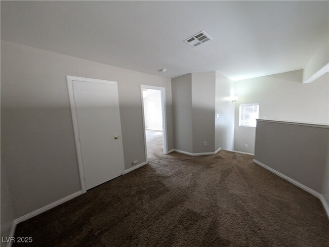 Building Photo - 9575 Belle Fountain Ave