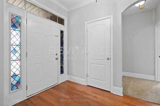 Building Photo - 11070 Courtland Ct