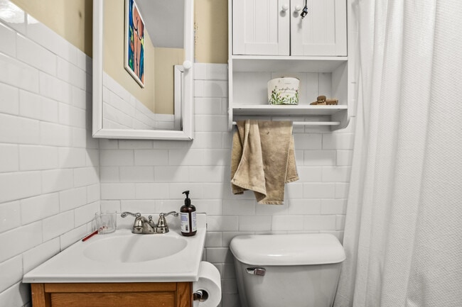 Building Photo - 126 N Franklin St