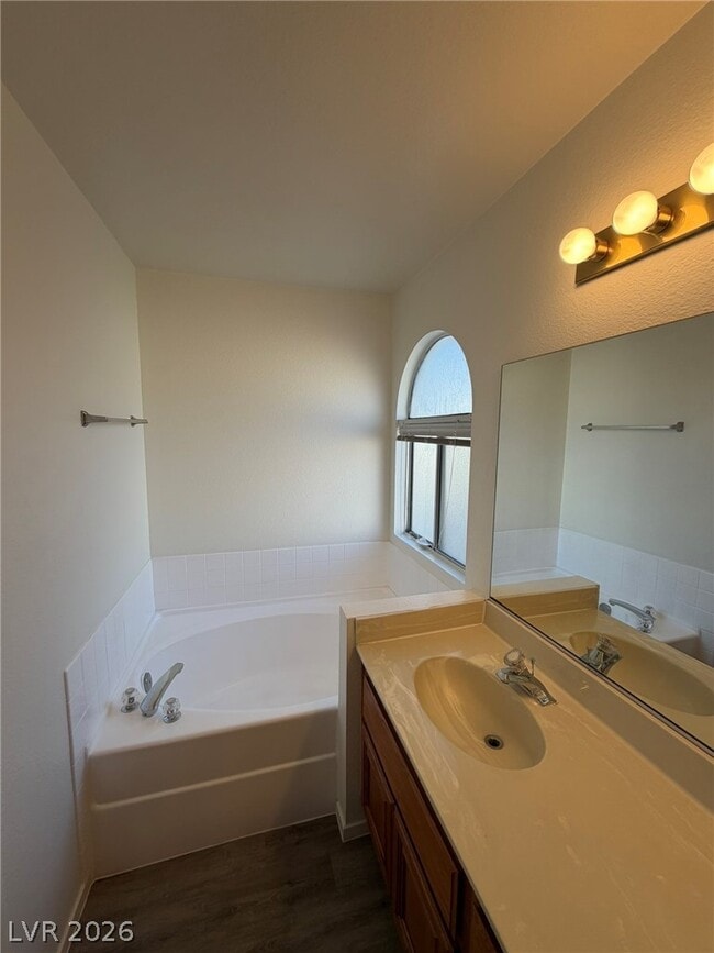 Building Photo - 6428 Old Colonial Way