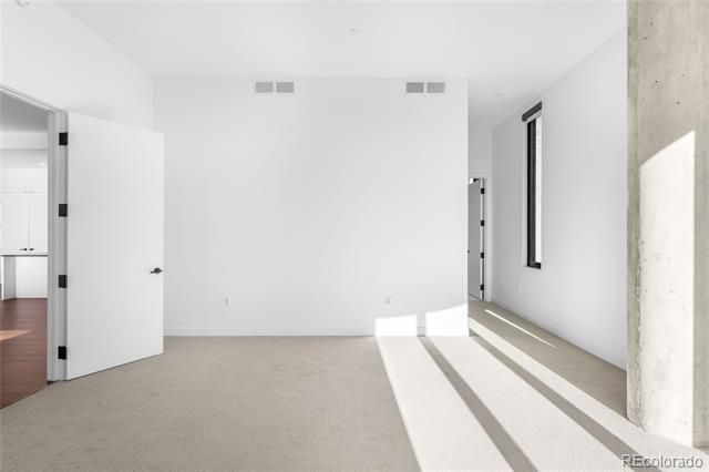 Building Photo - 3520 Chestnut Pl