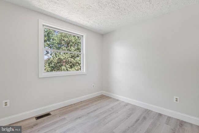 Building Photo - 3364 Longbow Ct