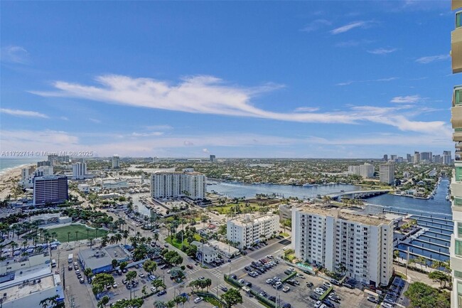 Building Photo - 101 S Fort Lauderdale Beach Blvd