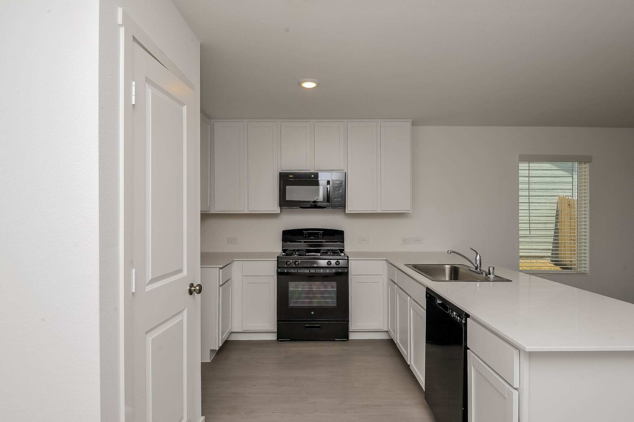 Building Photo - 10136 Dalgreen Cir