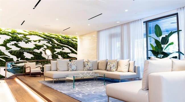 Building Photo - 220 SE Mizner Blvd