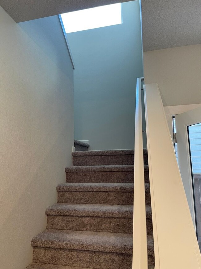 Building Photo - Stylish & Comfortable Living with Fireplac...