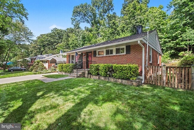 Building Photo - 6417 Berkshire Dr