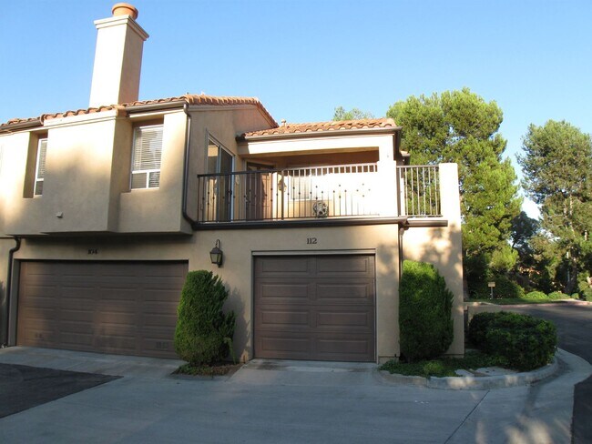 Building Photo - Corsica Villas Condo!
