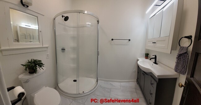 Building Photo - 803 Osage St