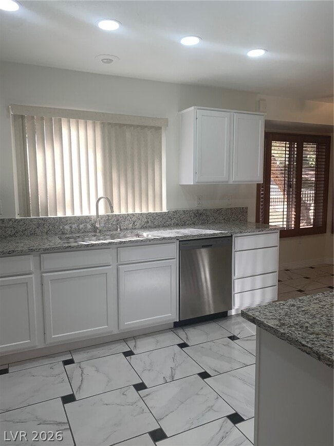 Building Photo - 9113 Grayling Dr