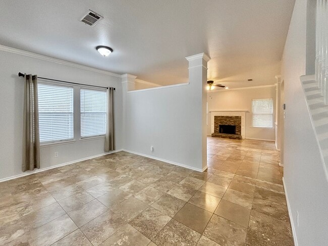 Building Photo - Beautiful 4 Bedroom Home in Gated Community!