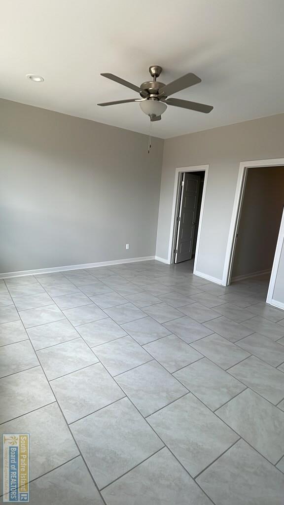 Building Photo - 2369 Grove Ln