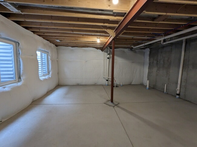 Building Photo - Luxury Open Concept Townhome in Quiet Littleton Neighborhood Complete with Mountain Views!