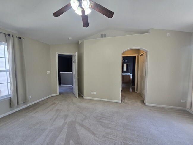 Building Photo - 2265 W Bentley Ln