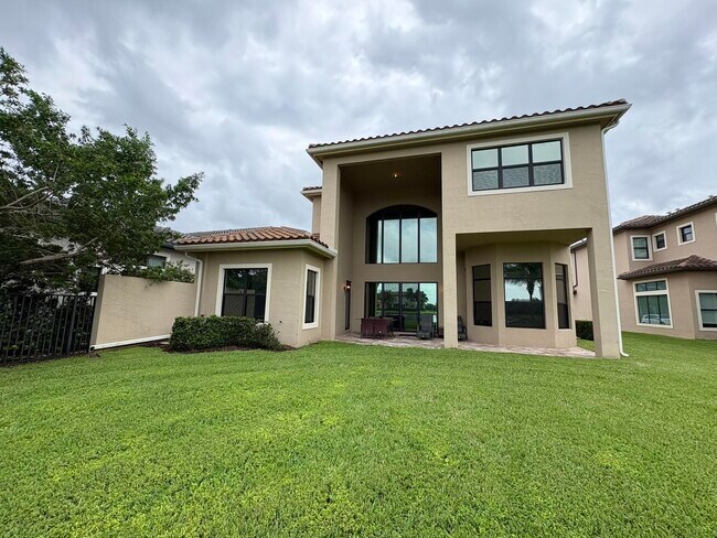 Building Photo - 16743 Picardy Way