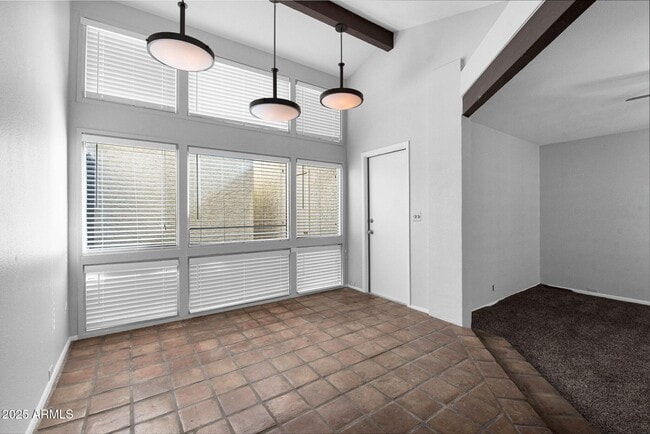 Building Photo - 4624 E Winston Dr