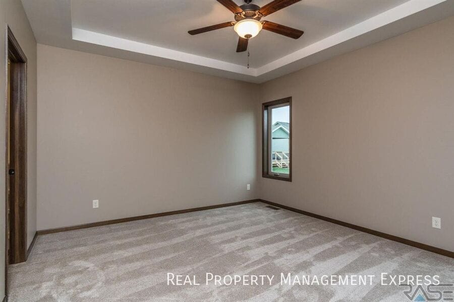 Building Photo - 4 Bedroom 3 Bathroom Home for Rent