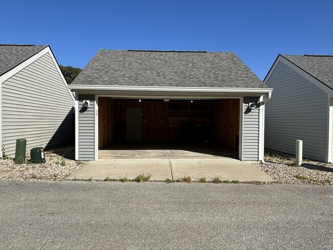 Building Photo - 56 Central Greens Blvd