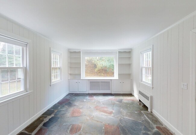 Building Photo - 33 Jackson Rd