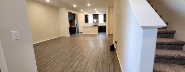 Building Photo - 40787 Melrose Dr