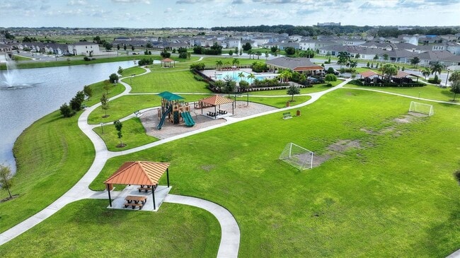 Building Photo - Conservation view, no Rear neighbors Single family house in Davenport!