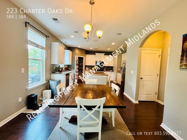 Building Photo - 223 Charter Oaks Dr