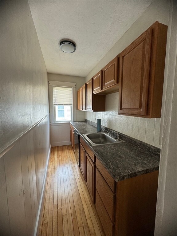 Building Photo - 82 Cohasset St
