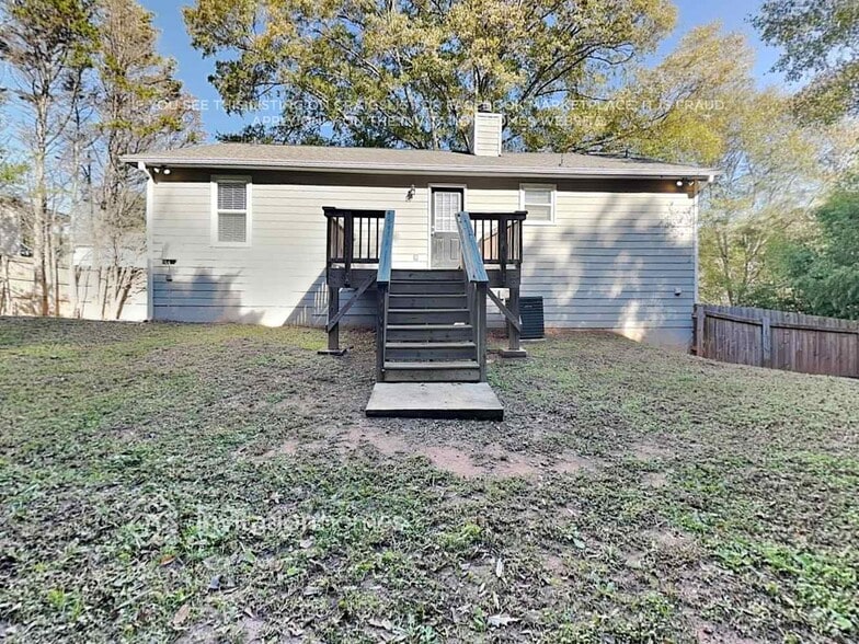 Building Photo - 121 Limestone Ln