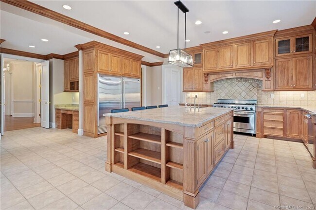 Building Photo - 1247 Oenoke Ridge