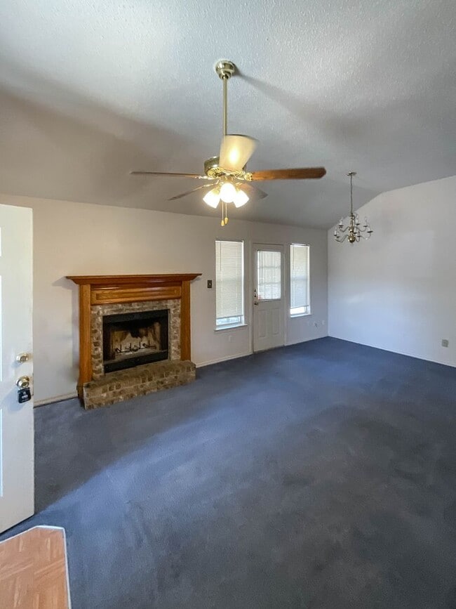 Building Photo - 3-Bedroom Home Located in Killeen