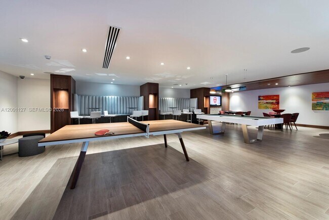 Building Photo - 300 Sunny Isles Blvd