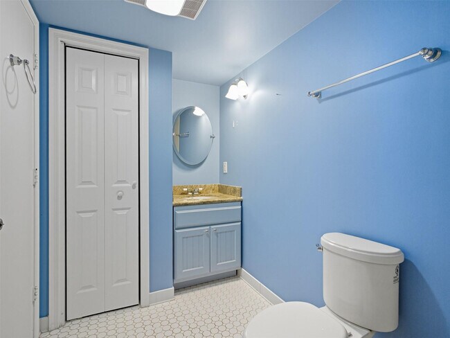 Building Photo - 7556 Stirling Rd