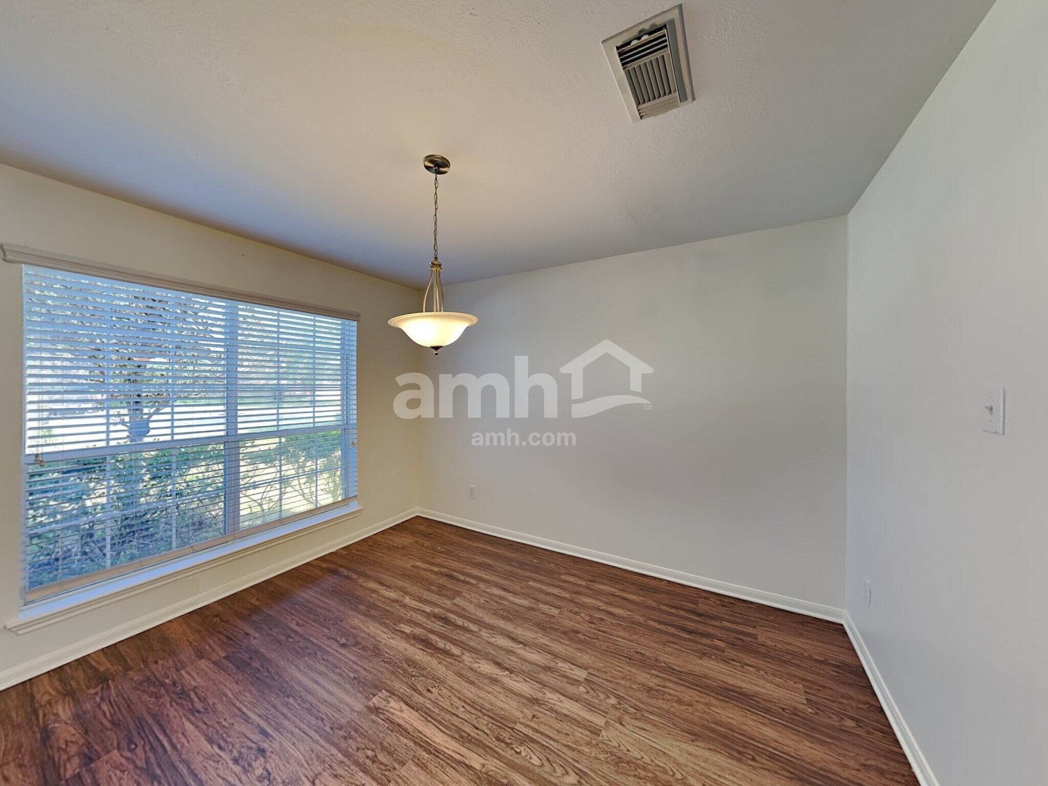 Building Photo - 8339 Loetsch Ridge Way