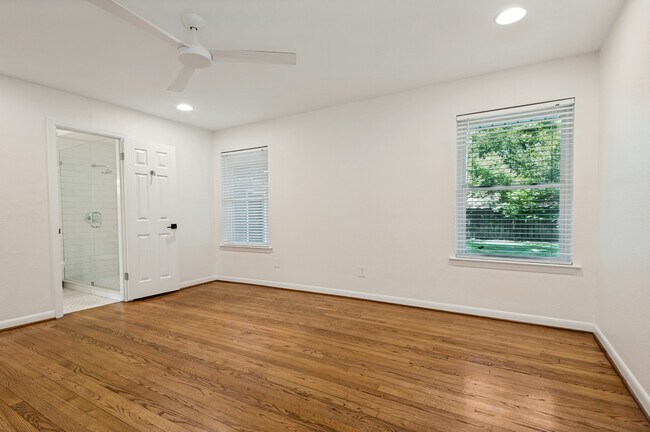 Building Photo - 7105 Bennington Dr