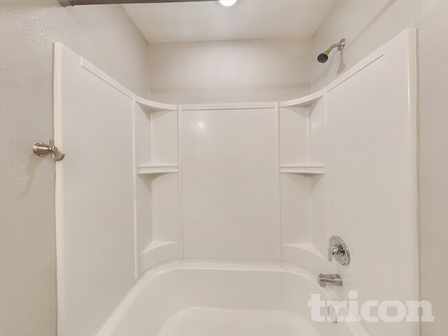 Building Photo - 3266 Hidden Meadows Ct